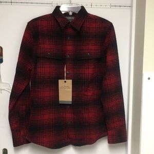 New with tags L.L.Bean Signature Mountain Red; plaid flannel. Slim fit size SR